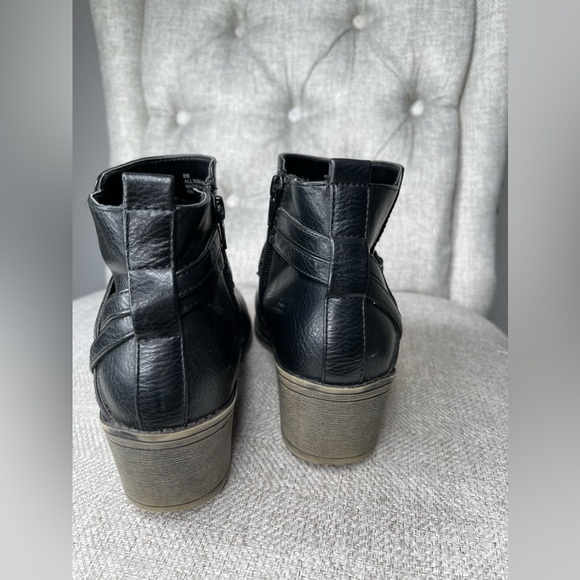 White Mountain Vegan Faux Leather Boots Booties Side Zip Boots Size 8M - Picture 3 of 5